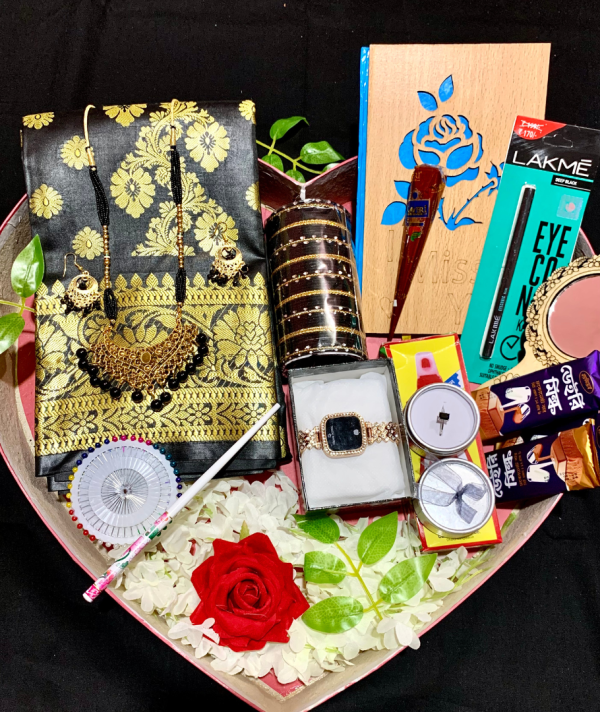 নকশী পল্লী প্রিমিয়াম গিফট বক্স